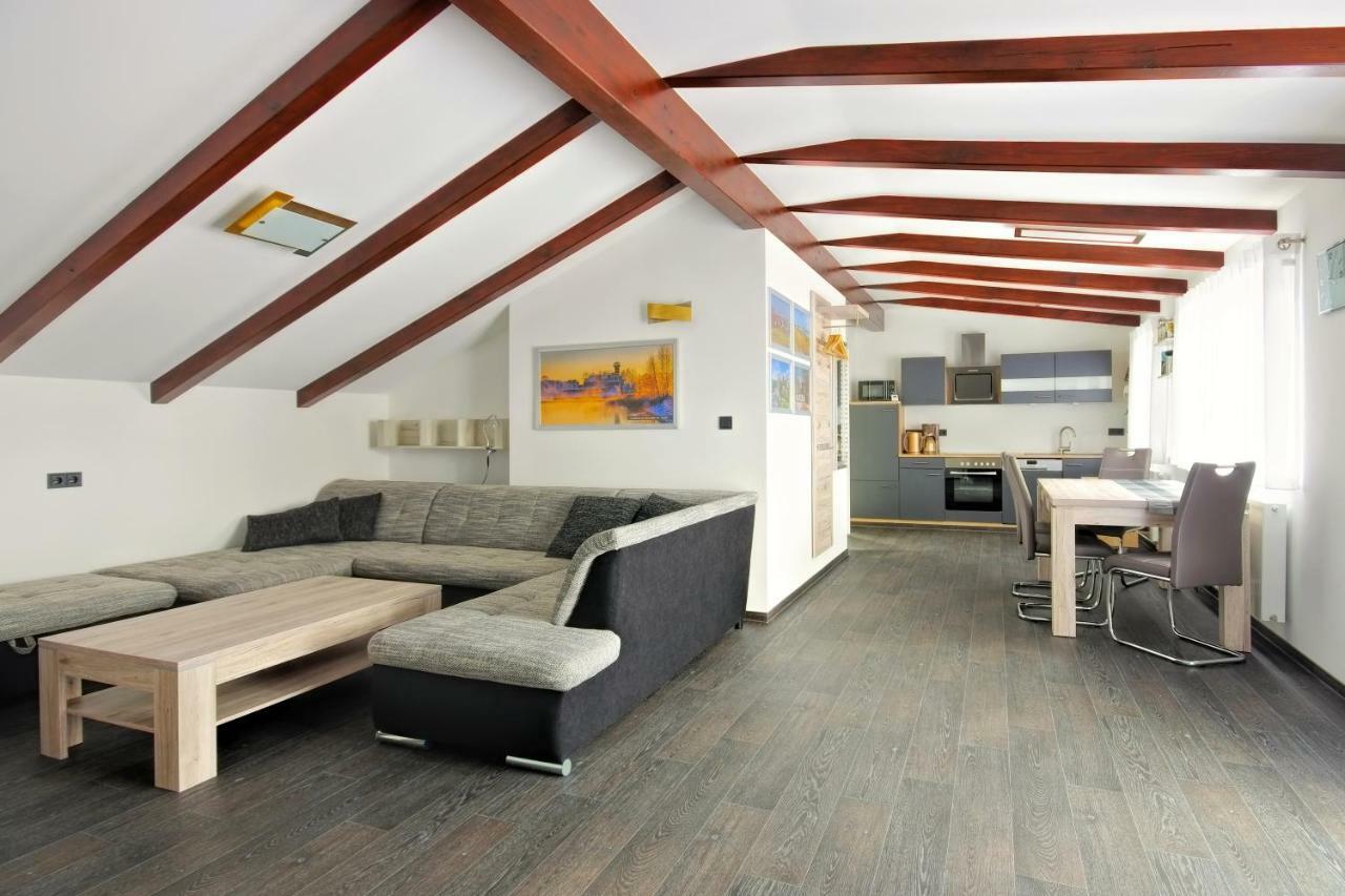 Ferienwohnung Lausitzer Seenland Tom โกรสเรสเชน ภายนอก รูปภาพ